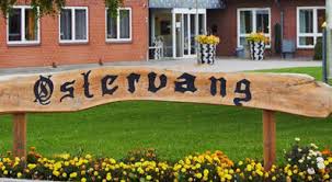 Skilt foran Østervang